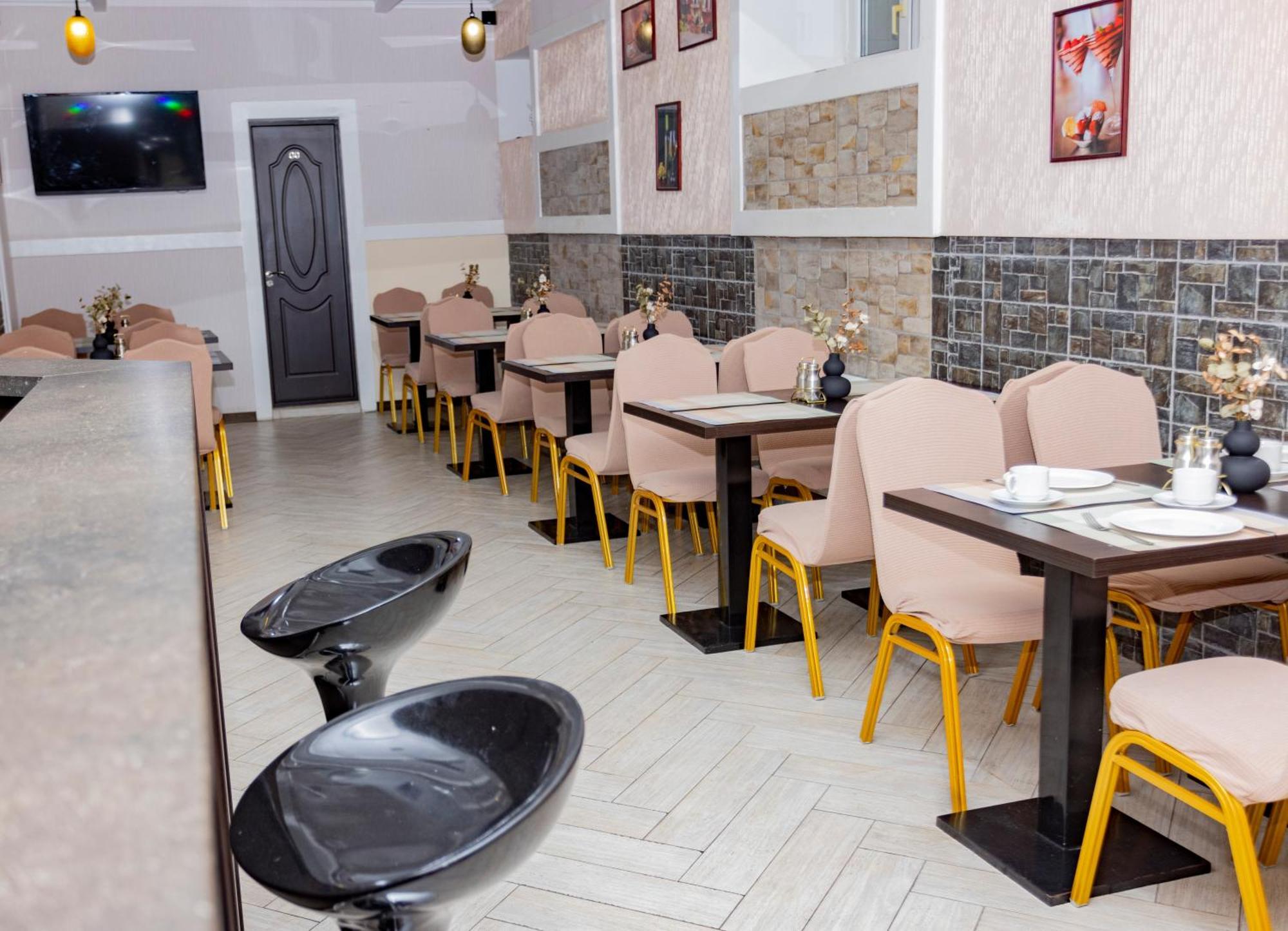 Lolo Hotel Kišiněv Exteriér fotografie